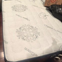 Full Size Mattress & Boxspring