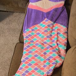 HugFun Kids Sleeping Bag MERMAID W/tail 66 x 27.5 in 
