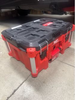 Milwaukee Packout