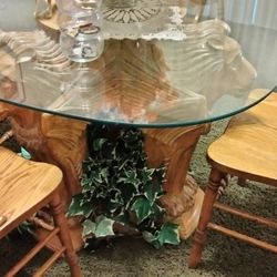 Lion Table Carved Out Of One Piece Of Wood Three Big Lion Heads Very Heavy One Of A Kind Four Chairs Top Glass Is Perfect. Thick $1,000