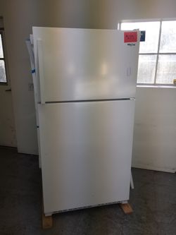 Whirlpool top freezer fridge