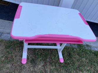 Kids Craft Desk