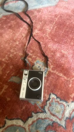 Fujifilm Instax mini evo camera