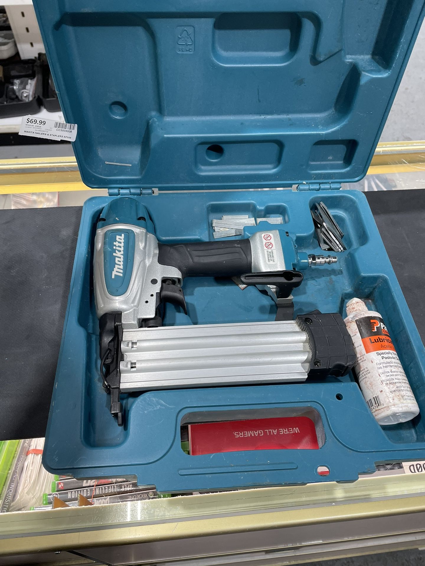Makita 18 Gauge Nailer