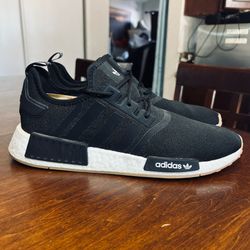 Adidas Men’s ‘NMD R1 Primeblue Black Gum’ -Size 12 (#ART GZ9257)
