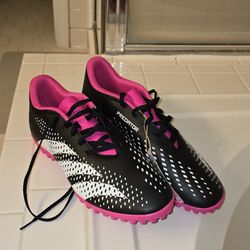 Adidas Predator Accuracy.4 TF Black Pink Turf Soccer Shoes Mens US 11