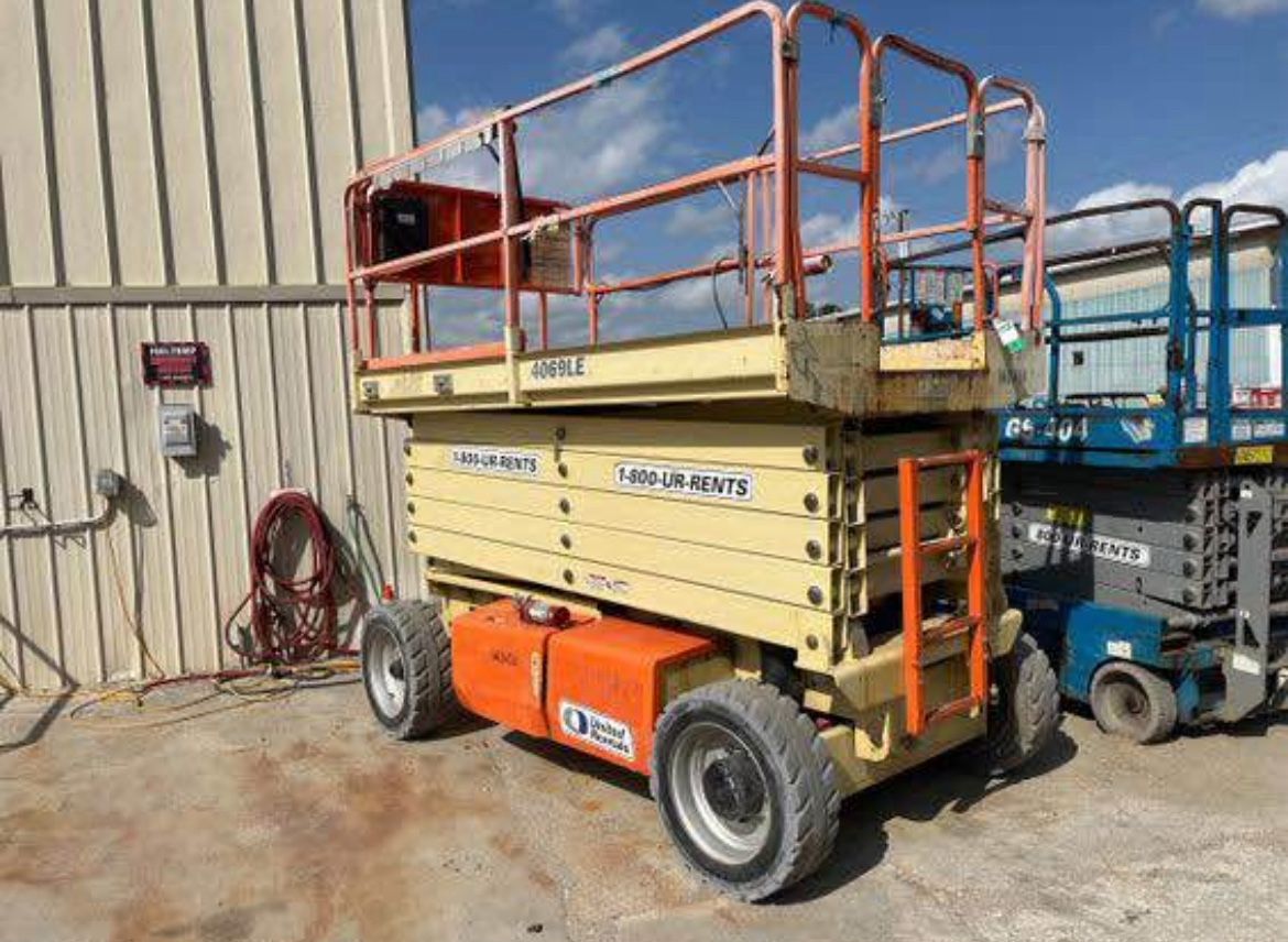 π FOR SALE β 2014 JLG 4069LE Electric Scissor Lift π