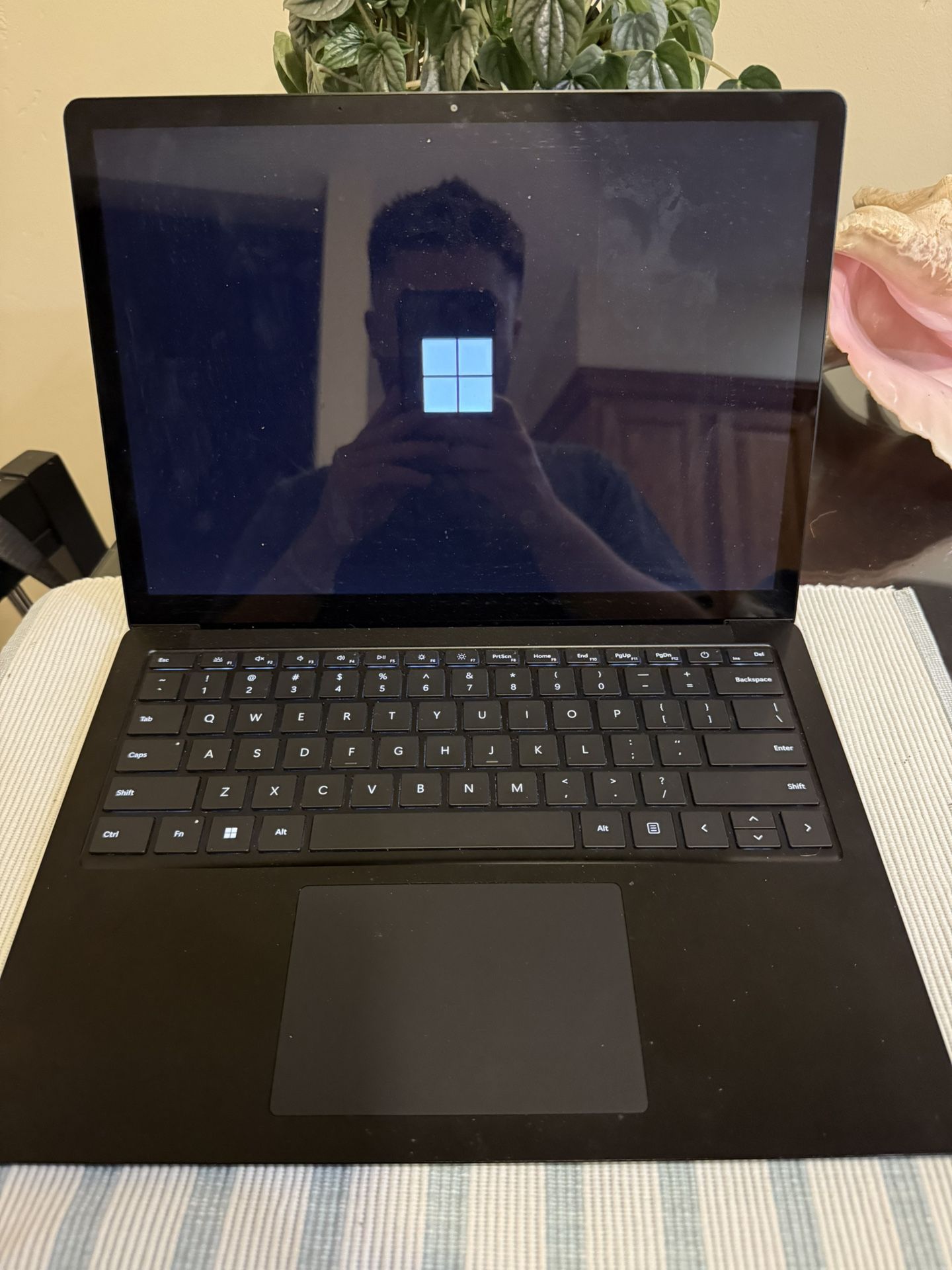 Microsoft Surface Laptop 12th Gen i7 16 GB Ram
