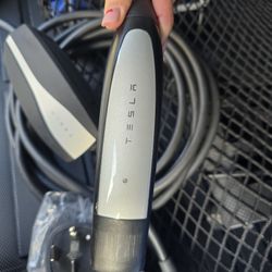 Tesla Chargeing Cable