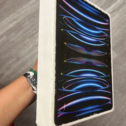 IPad Pro 6th Gen 128gb WiFi only