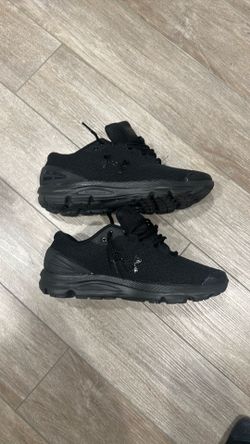 Under Armor shoes size 11