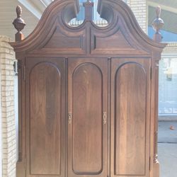  Beautiful Vintage Maddox Secretary Desk