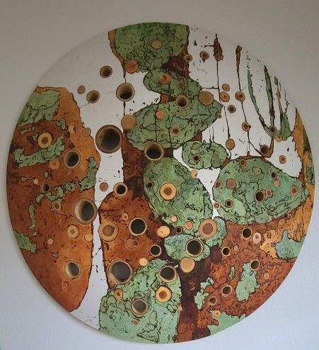 Vero Reato Concrete Wall-mounted Sculpture