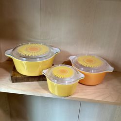Vintage Pyrex Yellow/Orange Daisy Lid Casserole Set of 3   