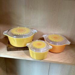 Vintage Pyrex Yellow/Orange Daisy Lid Casserole Set of 3   