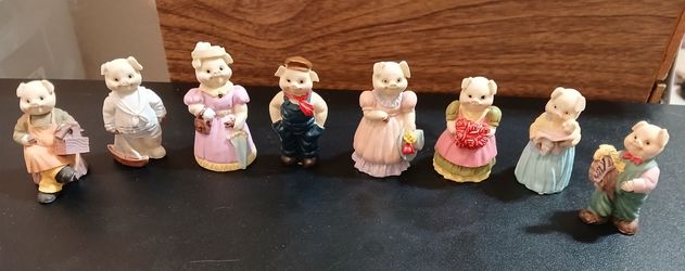 $10 for the set of 8 miniature piggies from 1991 together