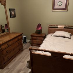 Oak Bedroom Set With Twin Sleigh Bed