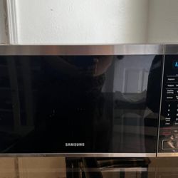 SAMSUNG  MICROWAVE COUNTERTOP 