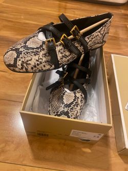 Flats size 7