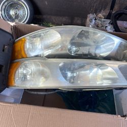 Original Headlights For 2000 Lincoln Town Car With Original License Plate Holder 