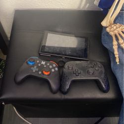 Nintendo With Controllers 