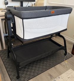 BabyBond Bassinet + Folding Bassinet