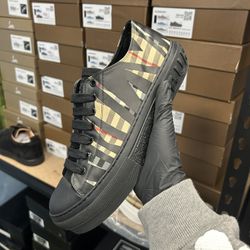 Burberry Black Stripe