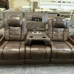 Leather Couches/ Recliner Couches/ Living Room Furniture/ Easy Clean - Same Day Delivery - No Credit Needed  
