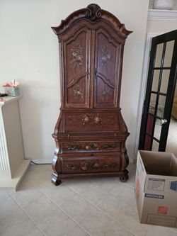 Ethan Allen Tuscany Bombe Cherry Secretary Desk