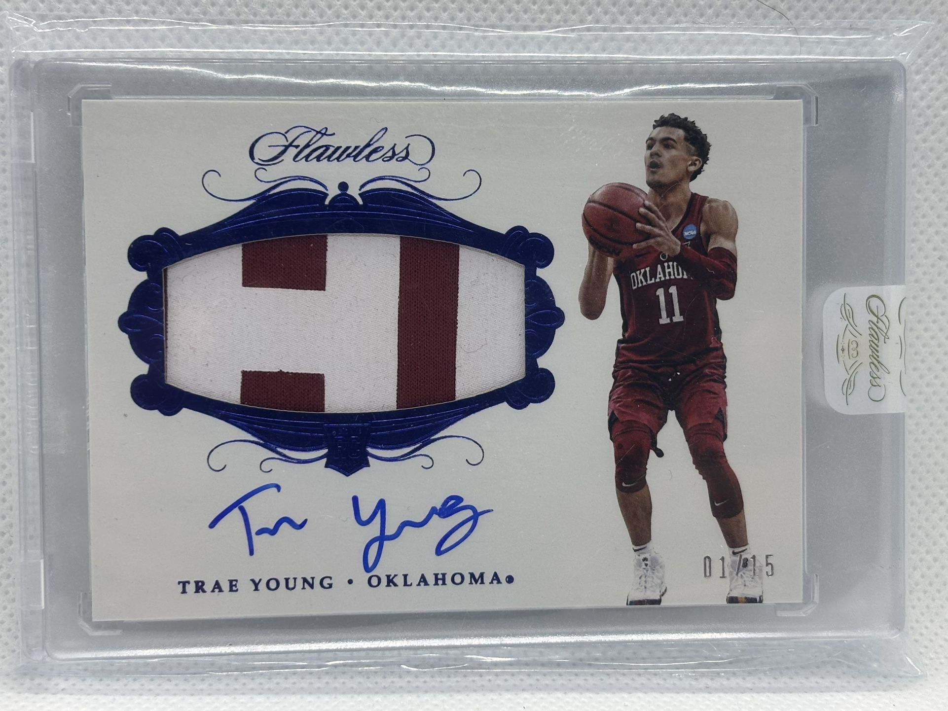 2018 Flawless Collegiate Trae Young RPA Sapphire/15