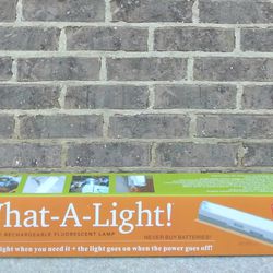 What-A-Light Portable Rechargeable Fluorescent Lamp 