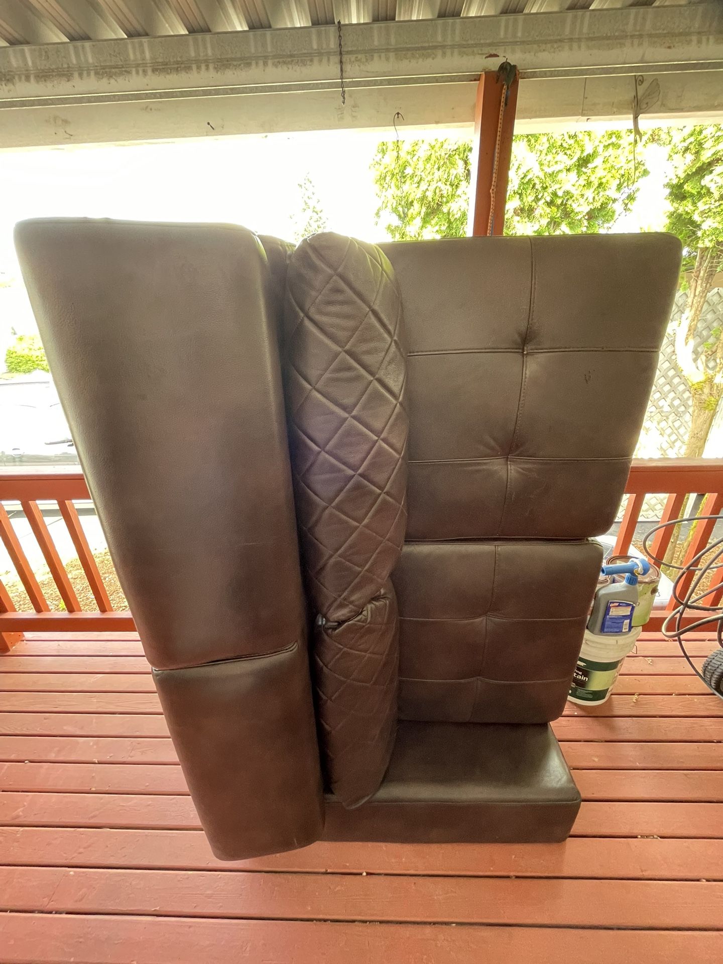 * Free: Nice sectional Couch