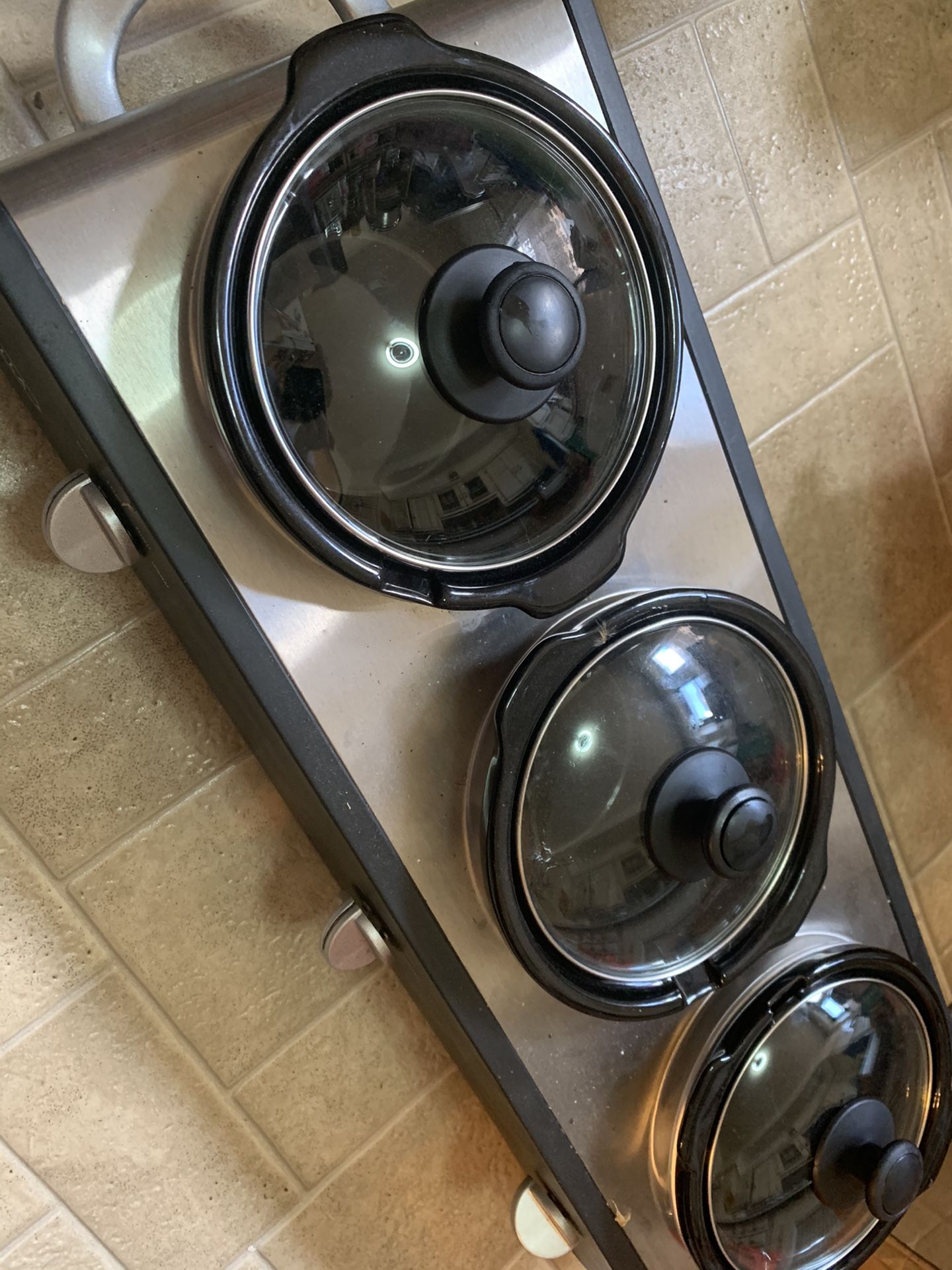 Bella triple slow cooker