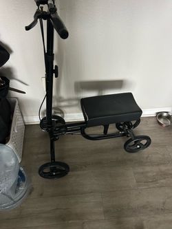 Knee scooter