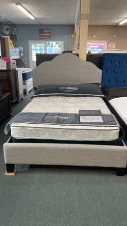 Full Upholstered Bed Frame – Light Gray