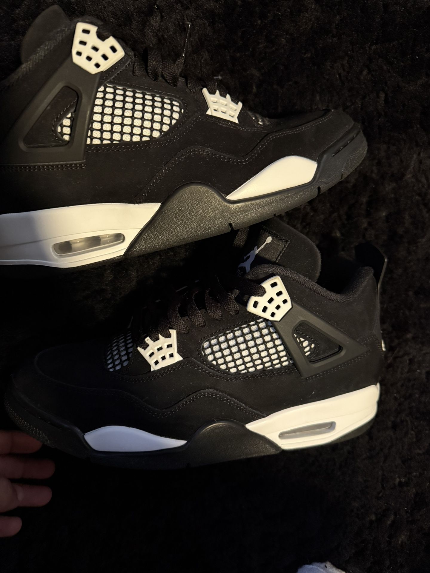 Jordan 4 White Thunder Size 9