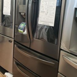 LG Refrigerator Instaview Craft Ice