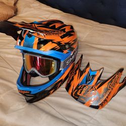 Like New Troy Lee Designs D3  Carbon Fiber Helmet