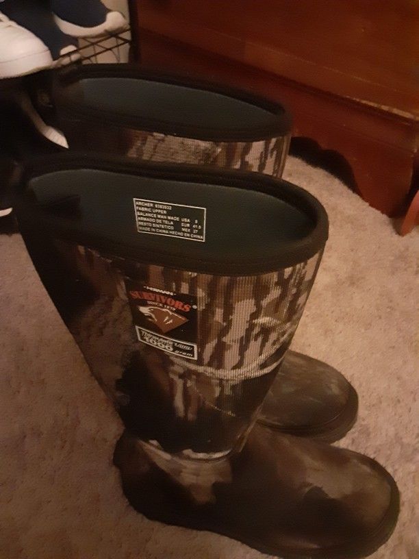 Survivors boots Size 8