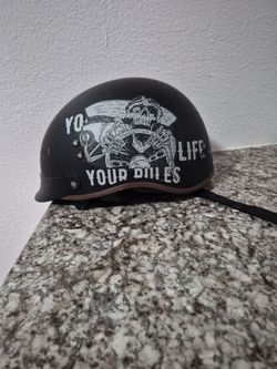 Motorcycle helmet