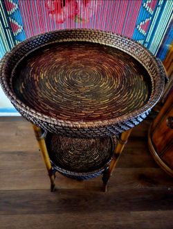 Round Bamboo & Wicker Tray Top Side Table Stand w/ Lower Shelf 30"x22"