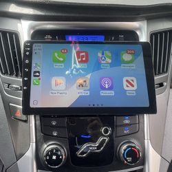Brand New 9” Smart CarPlay Radio & Backup Camera 