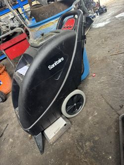 Sanitaire Extractor Carpet Clener