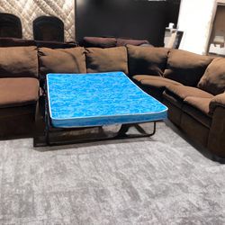 Sectional/ Couch/Sofa 