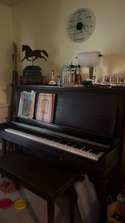 Story & Clark Upright piano