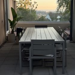 Restoration Hardware Outdoor Dining Collection 