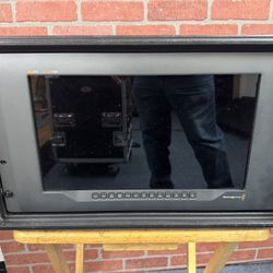 Blackmagic Design SmartView 4K 2 15.6" DCI 4K Broadcast Monitor (6 RU)