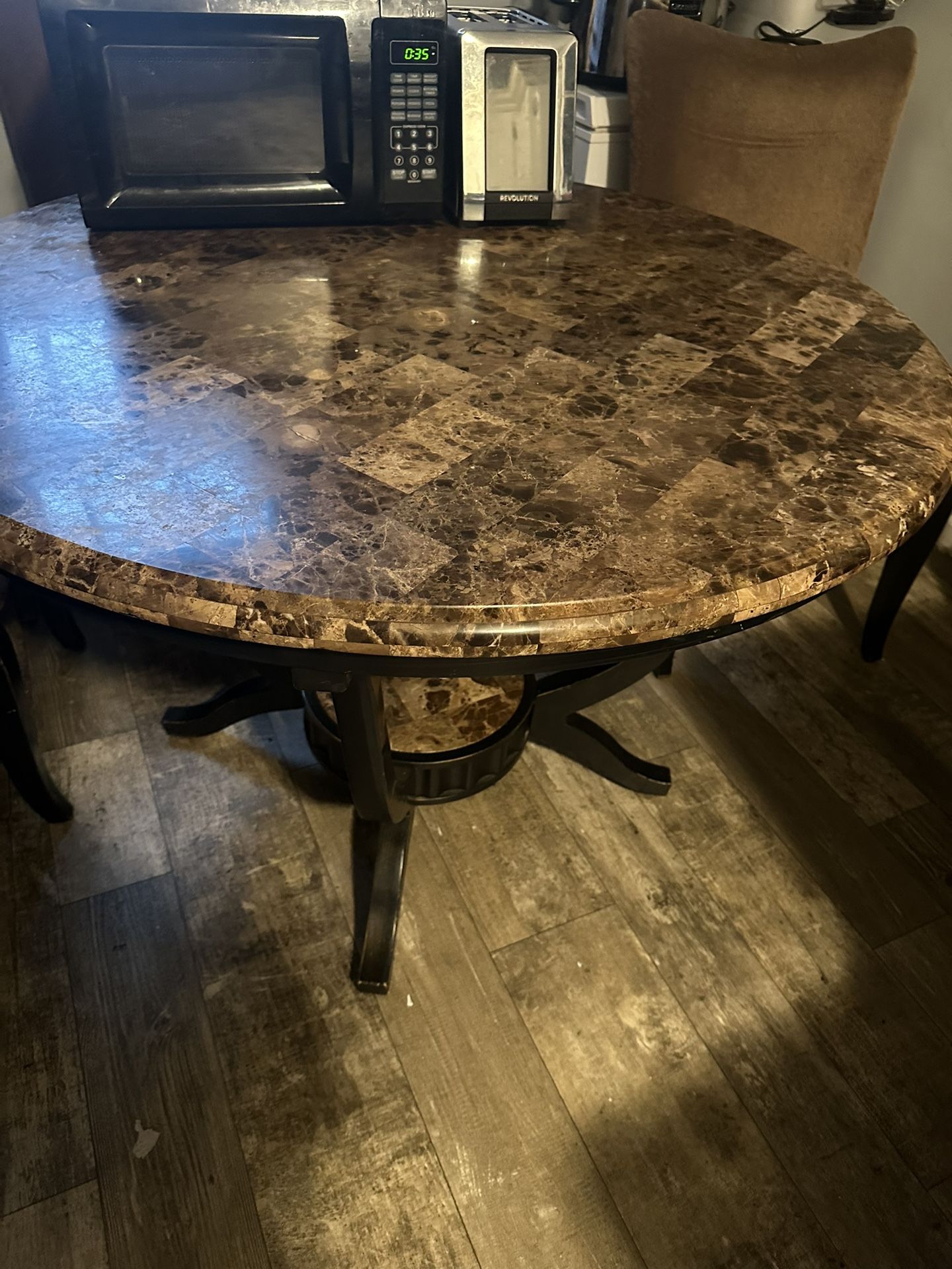 Table No Chairs