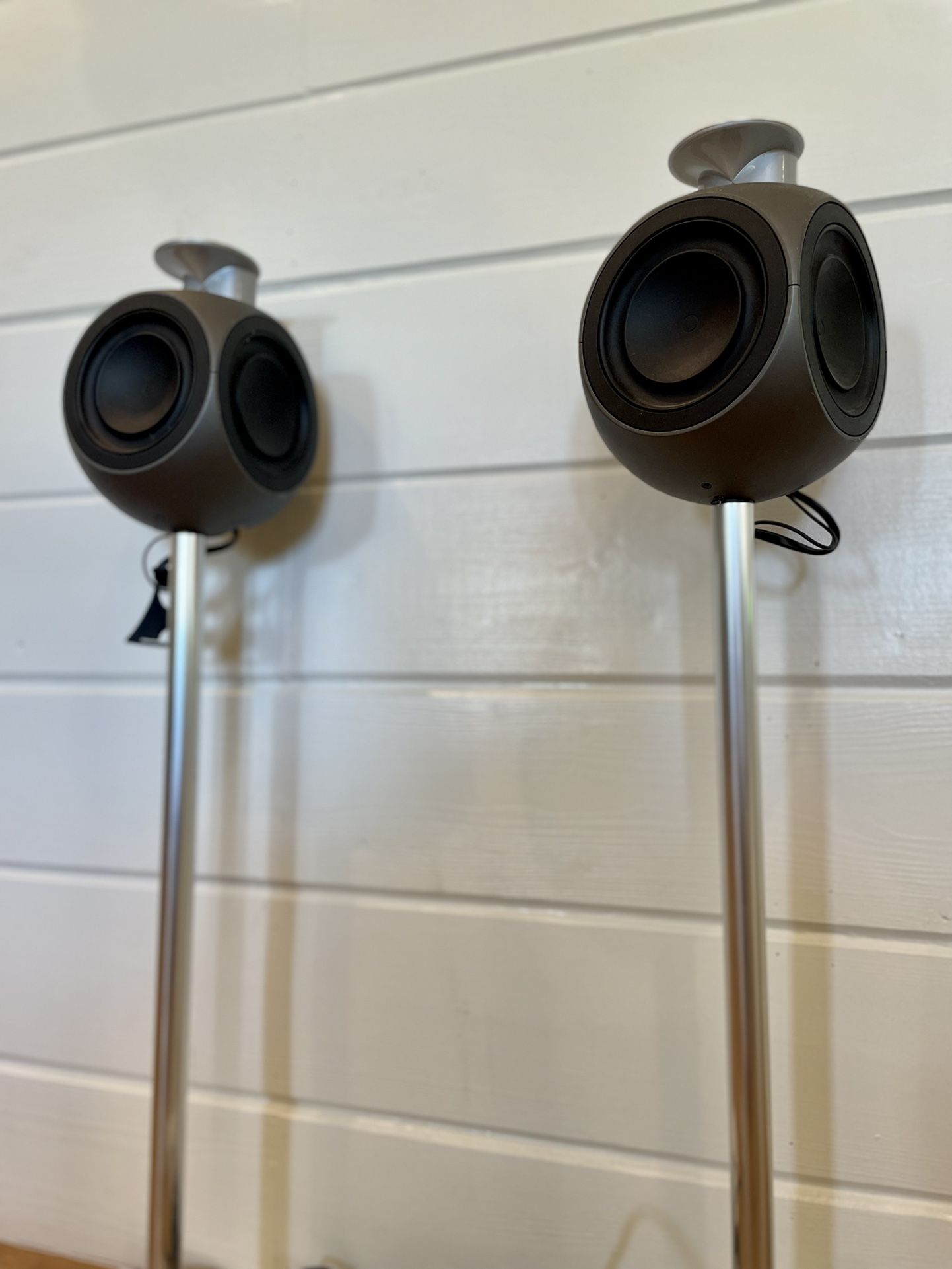 Bang & Olufsen Beolab 3 Active Loud Speakers W/ Stand