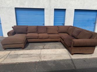 Sectional couch huge ,